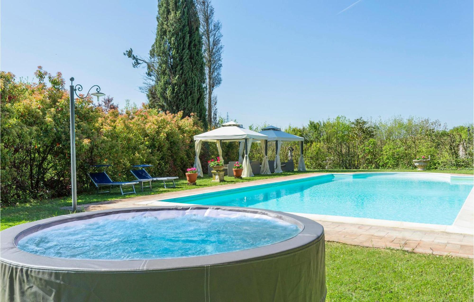 Villa Pieve, Лучиньяно Экстерьер фото